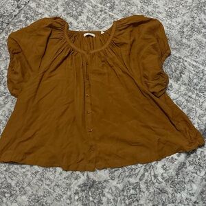 🧺☀️Doen June Short Sleeve Button-Front Blouse in color Cognac
